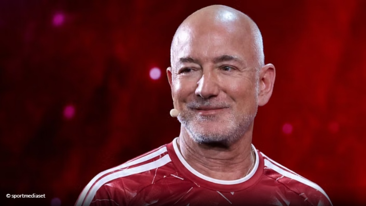 Liverpooli zyrtarisht me pronar të ri  miliarderi Jeff Bezos bëhet aksioner i  The Reds 