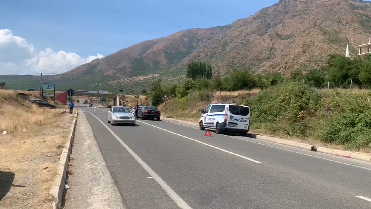 Dy aksidente brenda 20 minutash në Bulqizë  Plagosen tre persona  një e lënduar niset drejt Traumës