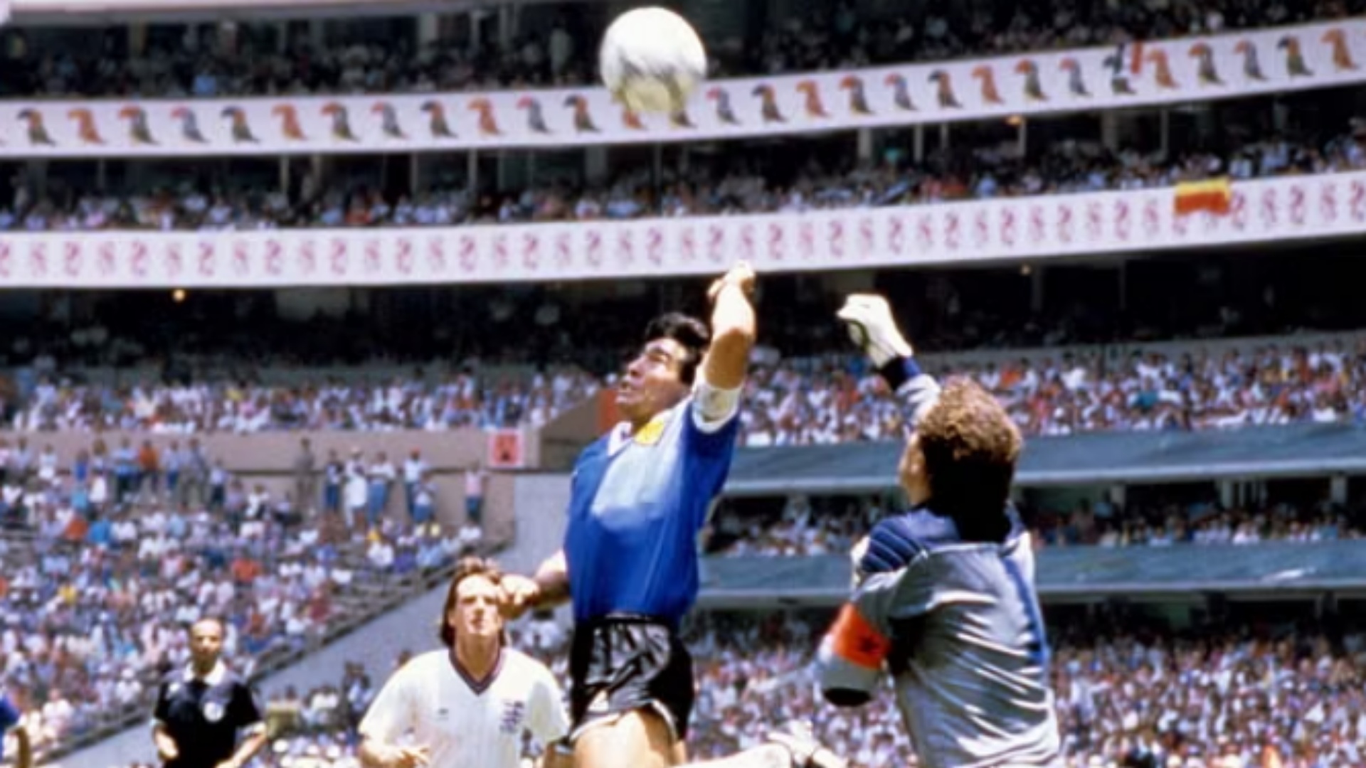  Dora e Zotit  në Botërorin 1986  topi i golit të famshëm të Maradonës shitet në ankand rreth 3 milionë euro