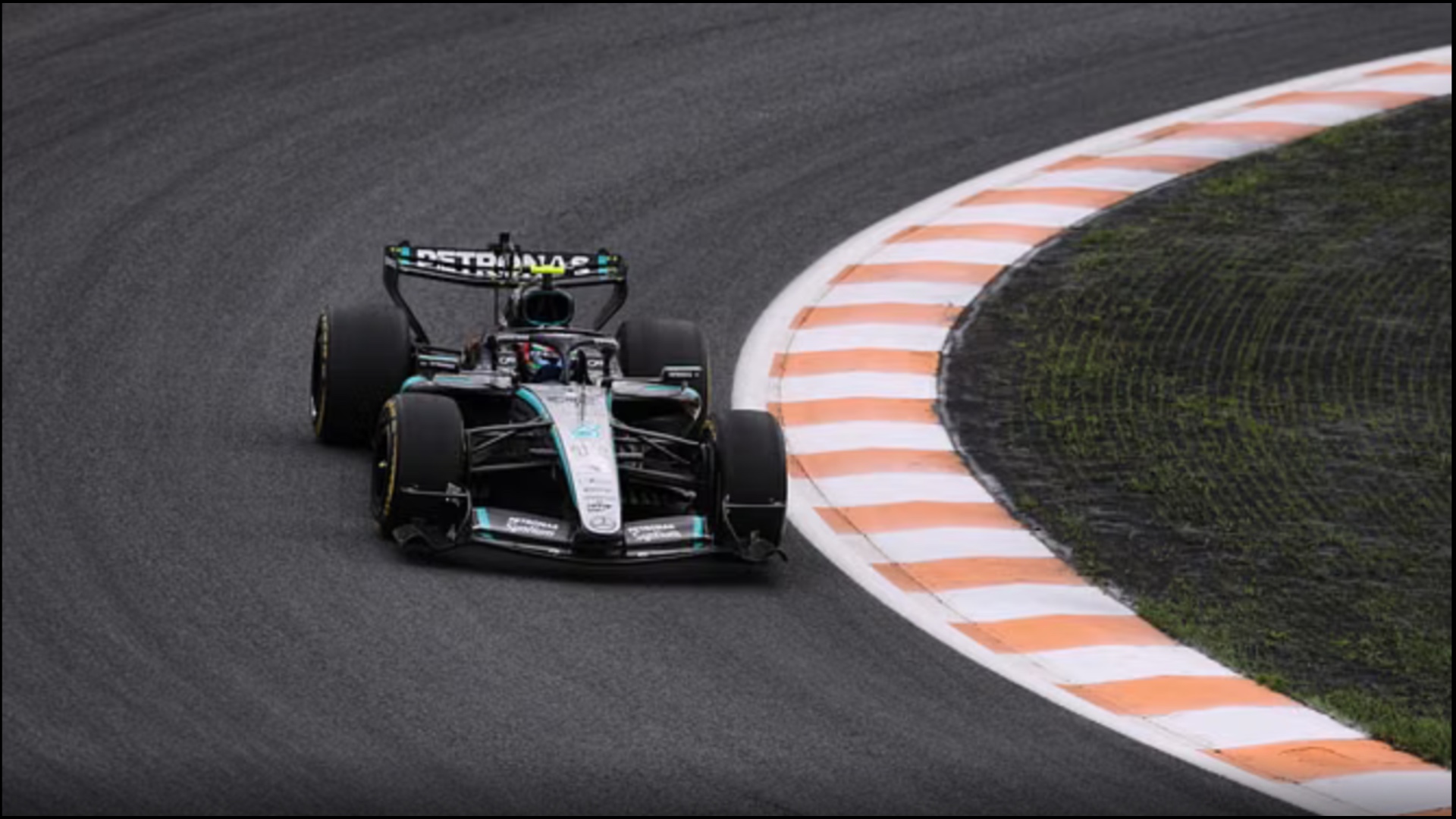 Formula 1  George Russell fiton pole position për Garën Sprint në Holandë
