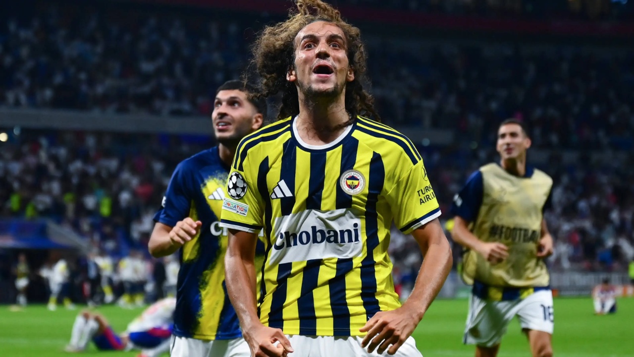  E konsideroj një turp   Flet Guendouzi pas dhunës në Lyon  Më ofenduan nënën dhe familjen për 90 minuta