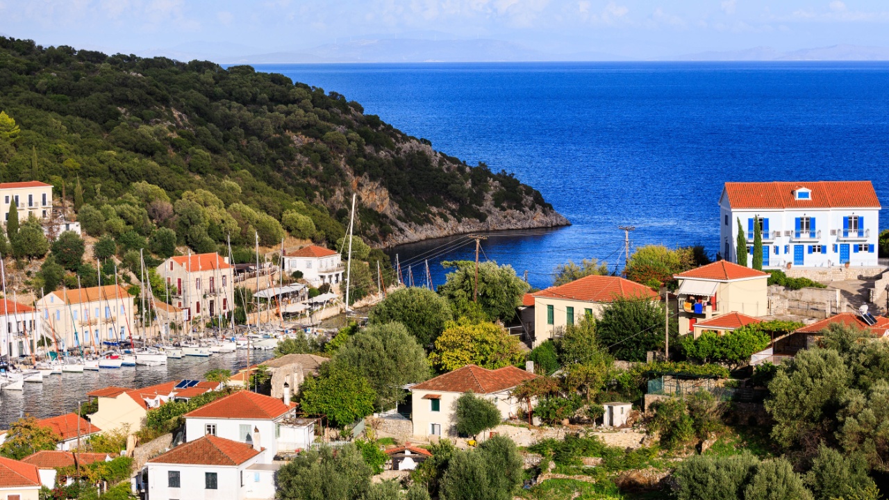 Odiseja sjell turistë në Itakë  Bum vizitorësh pas filmit të Nolanit  edhe pse asnjë skenë nuk u xhirua në ishullin grek