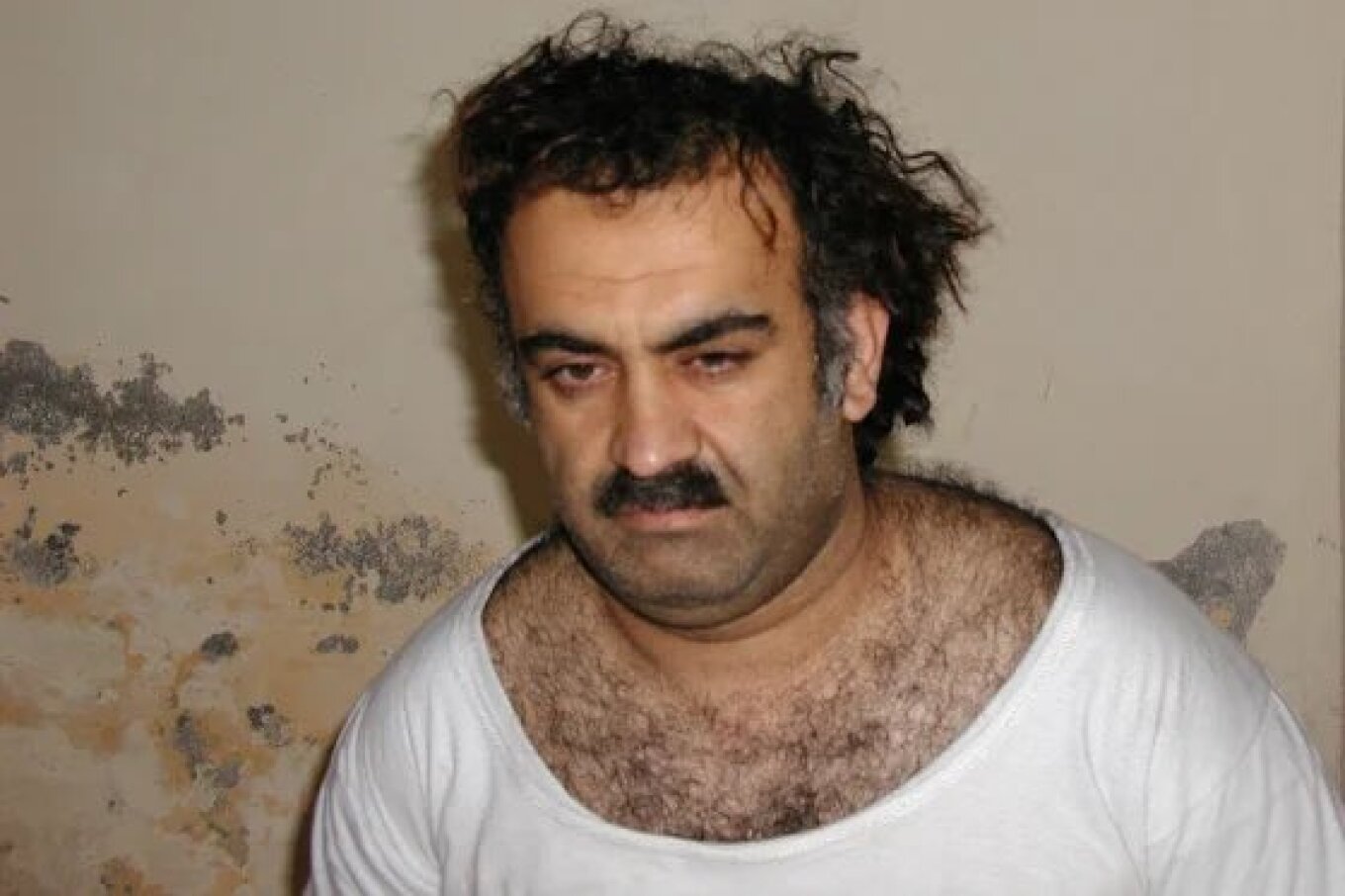 27 vite pas 11 Shtatorit, organizatori i sulmeve terroriste del më në fund para gjykatës