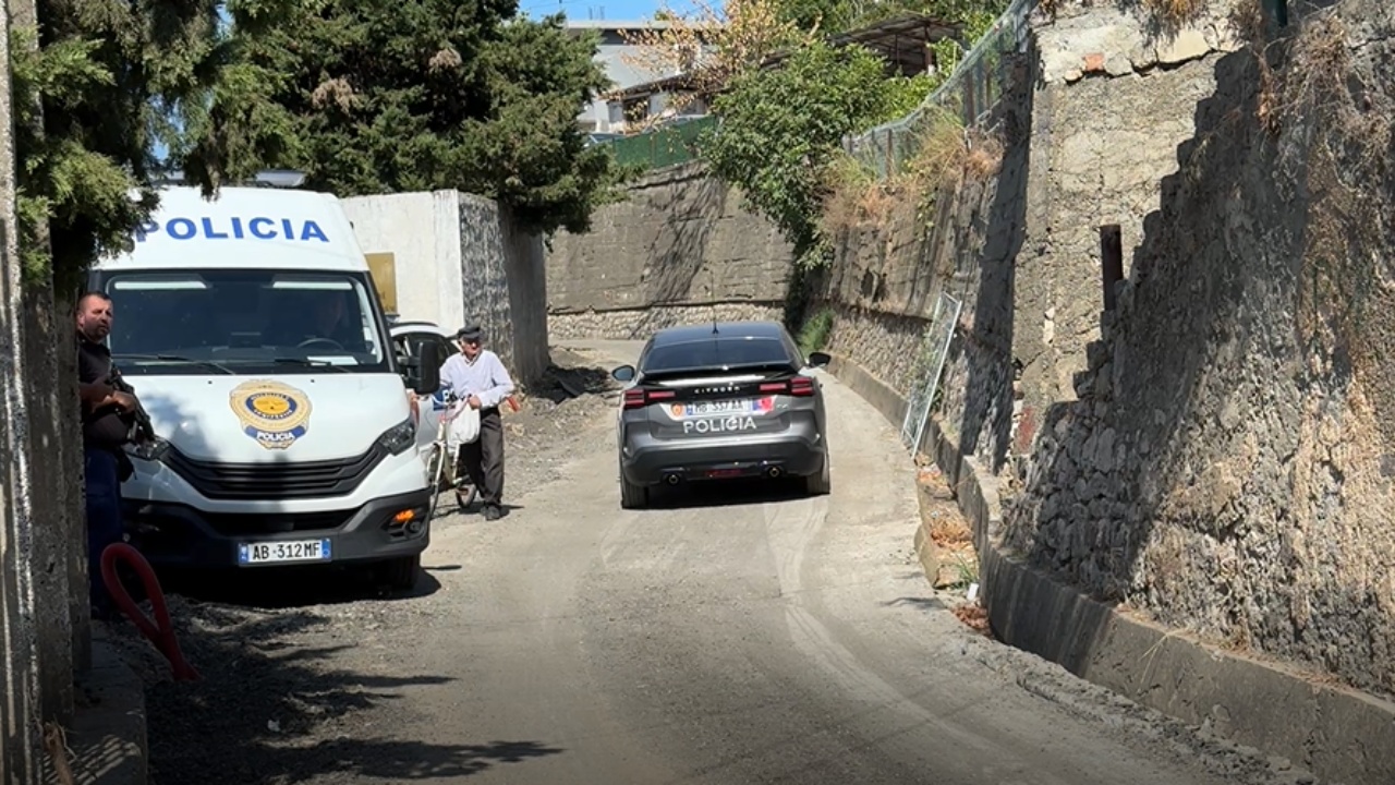 Alarm për bombë edhe në Gjykatën e Lezhës/ Evakuohet personeli, policia nis menjëherë kontrollet