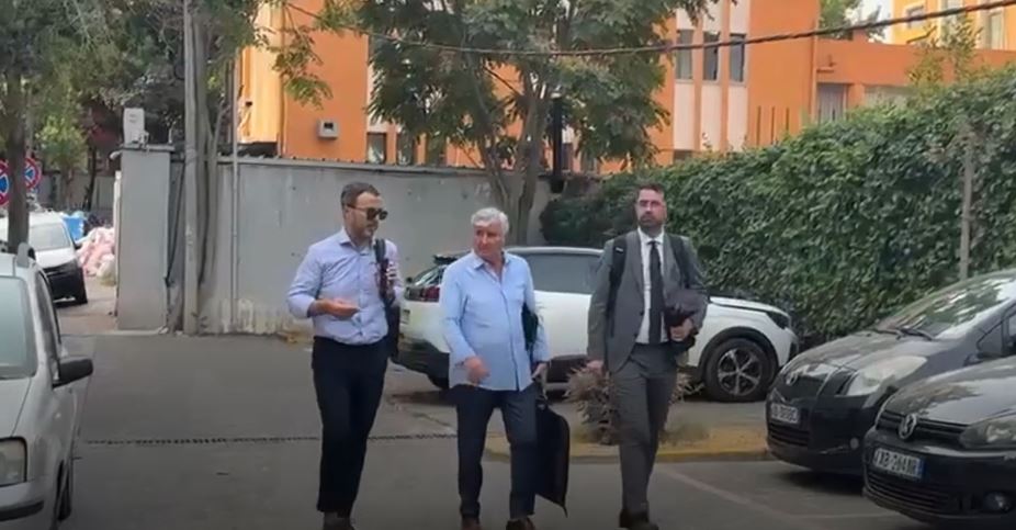 Jepet sot masa e sigurisë ndaj Ergys Agasit, mbërrin në Gjykatën e Posaçme avokati i tij, Maks Haxhia