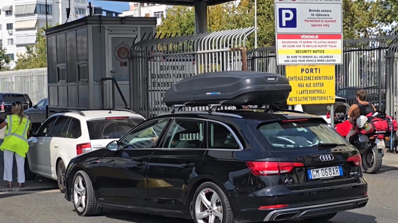 Fluks udhëtarësh në Durrës  gushti shton fluksin në Portin e Durrësit  4900 pasagjerë brenda një dite