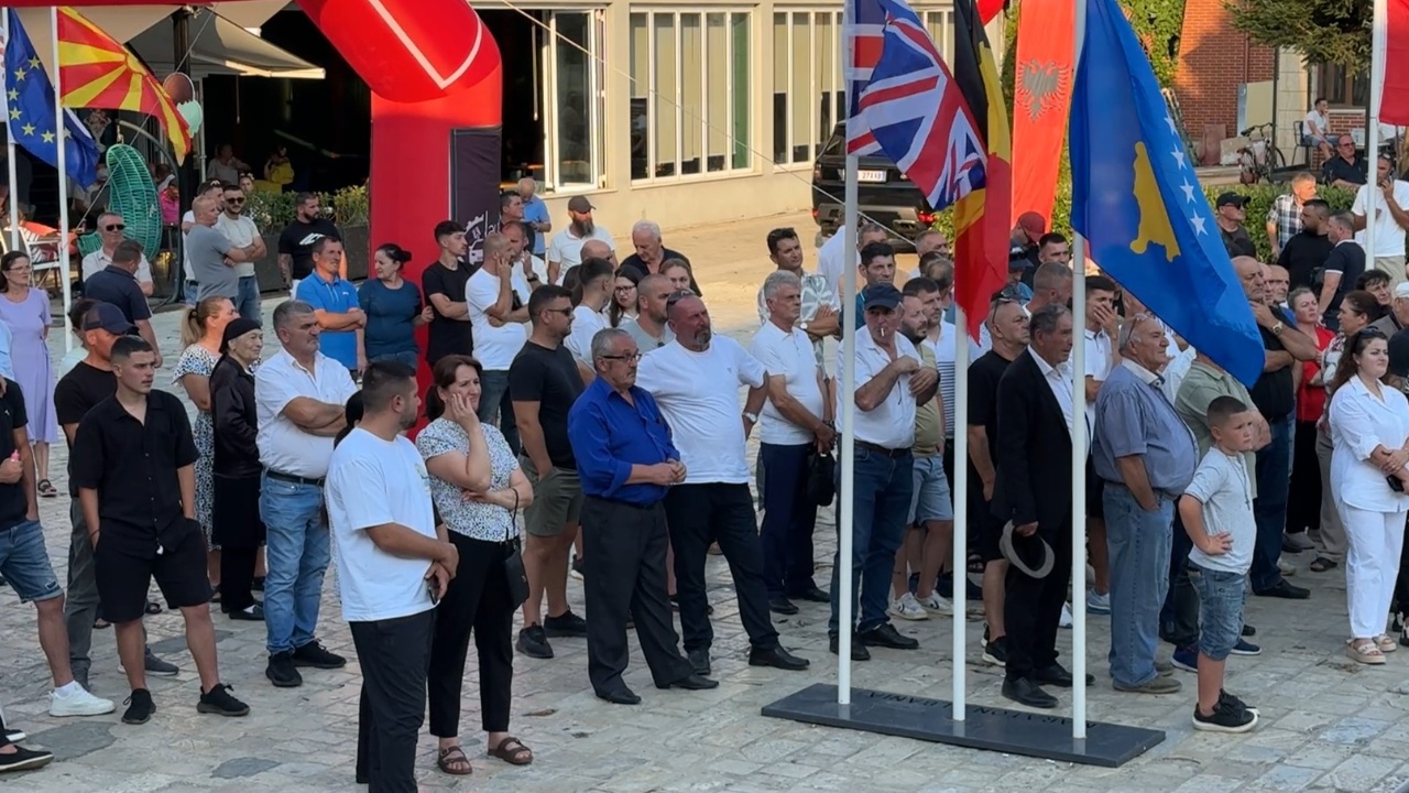 Propozimi për shkrirjen e Fushë-Arrëzit, banorët në protestë: Mos na hiqni bashkinë, do na zbehet identiteti i zonës