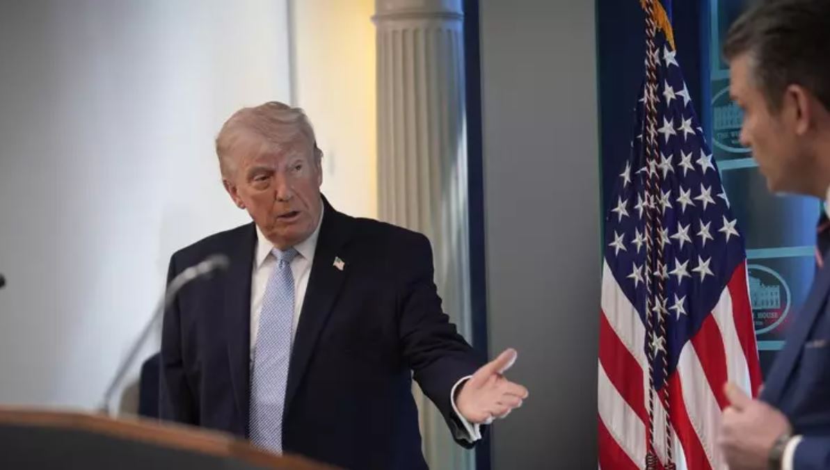 Valë historike largimesh nga CIA  shkurtimet e Trump tronditin agjencinë dhe sistemin e pensioneve