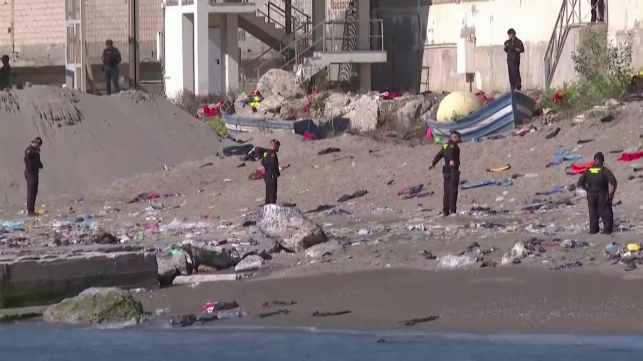 Kaos në qytetin fqinj të Ceutës, Fnideku po përballet me krizën më të rëndë migratore, mbërrijnë mijëra të rinj