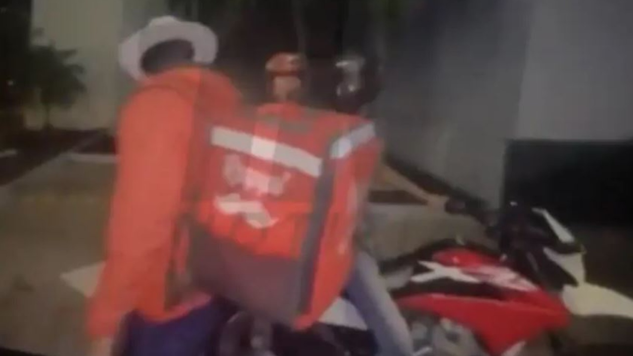 tronditese-ne-meksike-po-transmetonte-live-ne-tiktok-influenceri-ekzekutohet-me-arme-zjarri-para-syve-te-ndjekesve