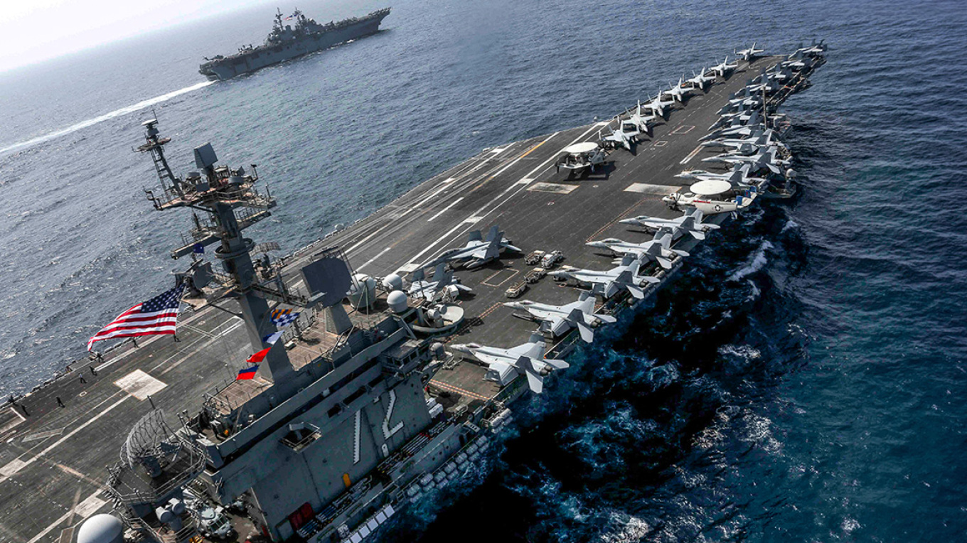 272 ditë në det  USS Abraham Lincoln kthehet në SHBA me 5 000 marinarë të rraskapitur  makthi në aeroplanmbajtësen amerikane