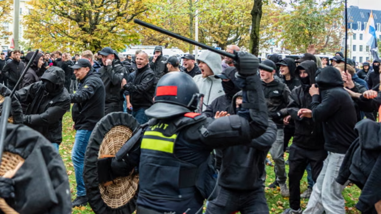 Protesta të dhunshme në Hagë, policia shpërndan forcërisht  tubuesit e ekstremit të djathtë