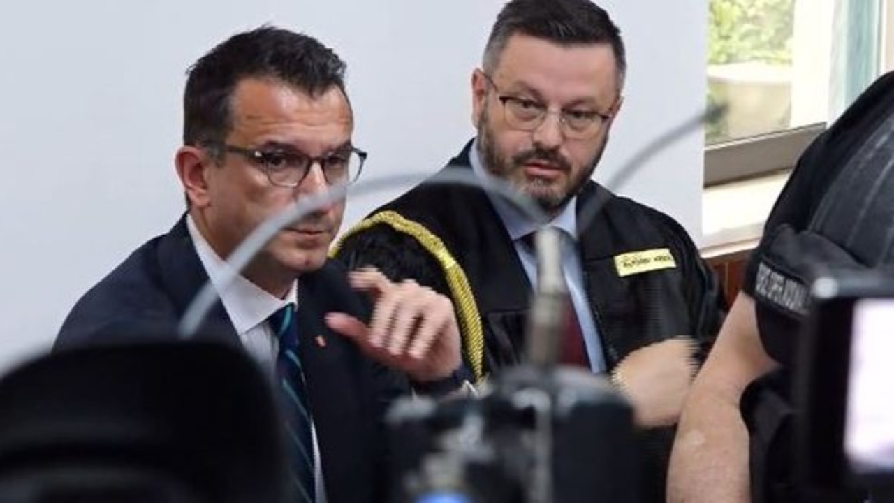 Kontrolli në burgun e Durrësit, avokati i Veliajt: Asnjë nga pesë celularët nuk i përket kryebashkiakut të Tiranës