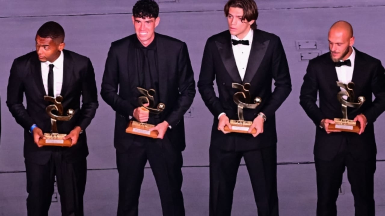 Yjet e Serie A kurorëzohen në mbrëmjen gala  Fàbregas trajneri më i mirë  nderime për Baresin dhe kampionët e Botërorit 2006