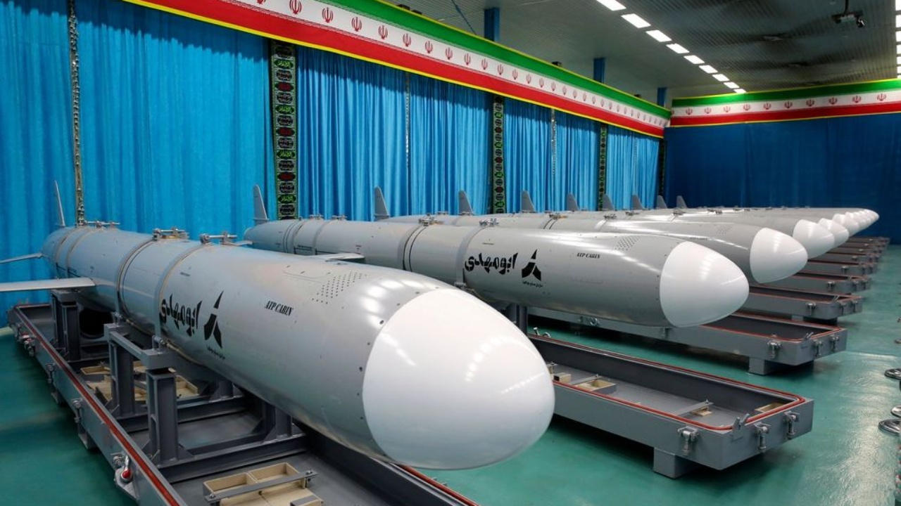 Analiza e ‘Financial Times’: Rusia po ndihmon fshehurazi Iranin të zhvillojë raketa hipersonike lundruese