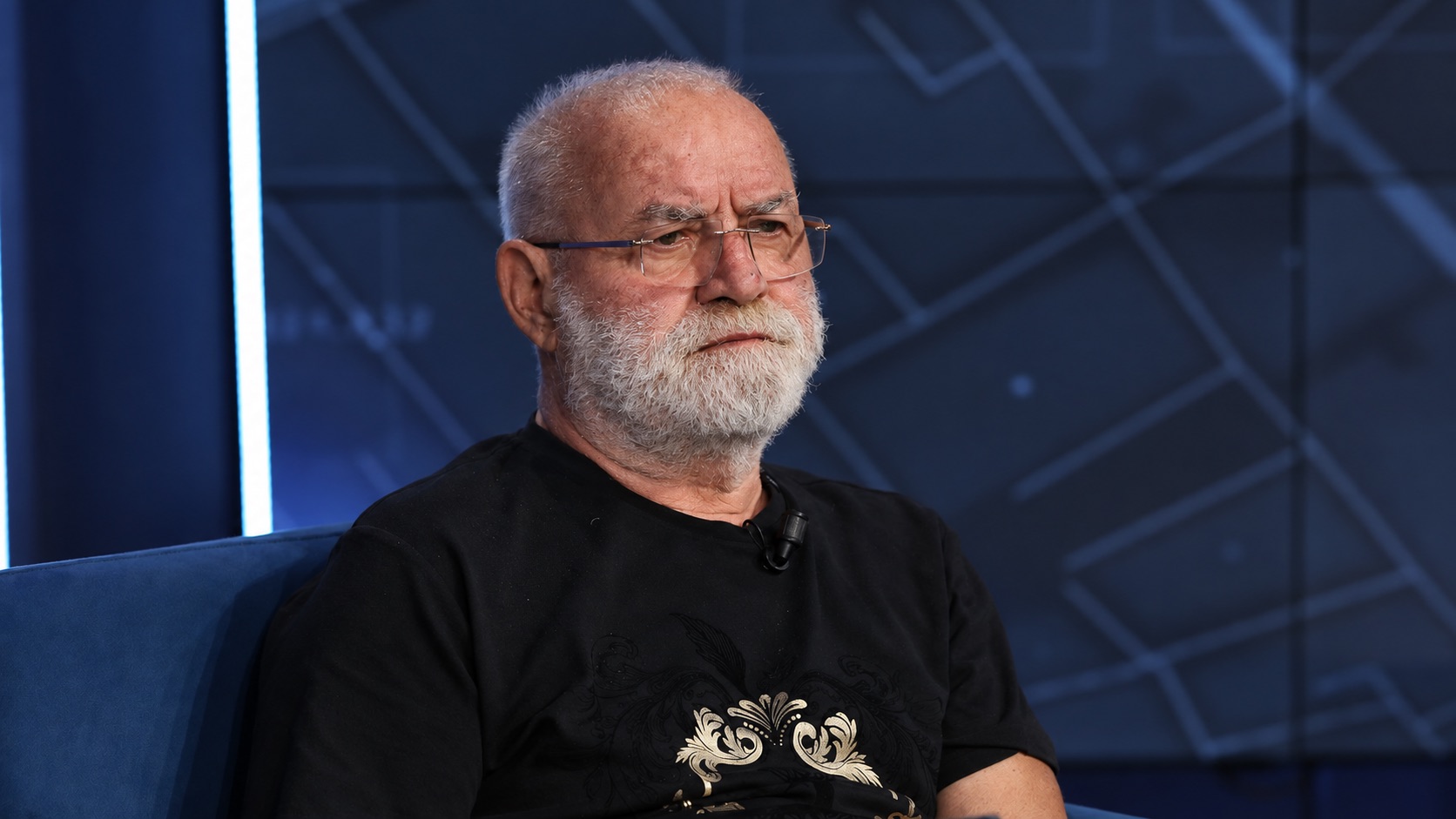 Opinion  Filip Çakuli  Tani i Madh  Topi i Madh