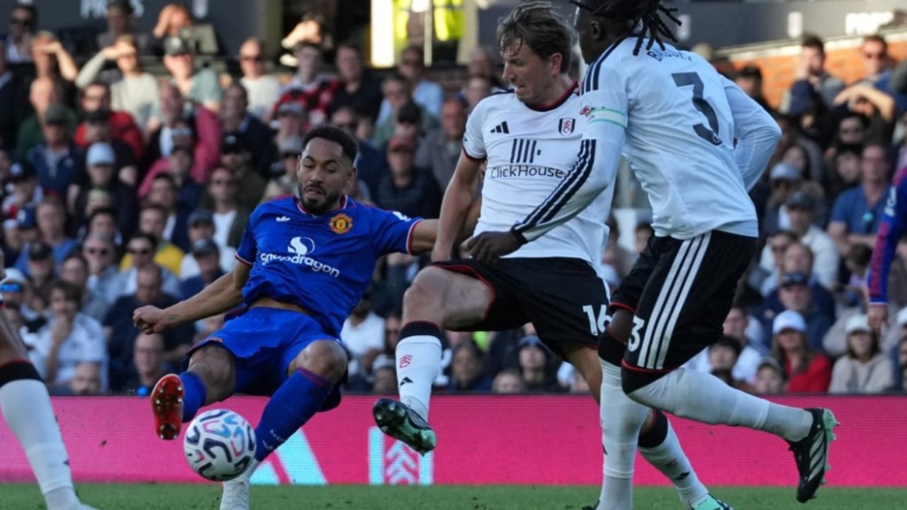 manchester-united-shpeton-ne-fund-ndaj-fulhamit-tifozet-kthehen-kunder-carrick