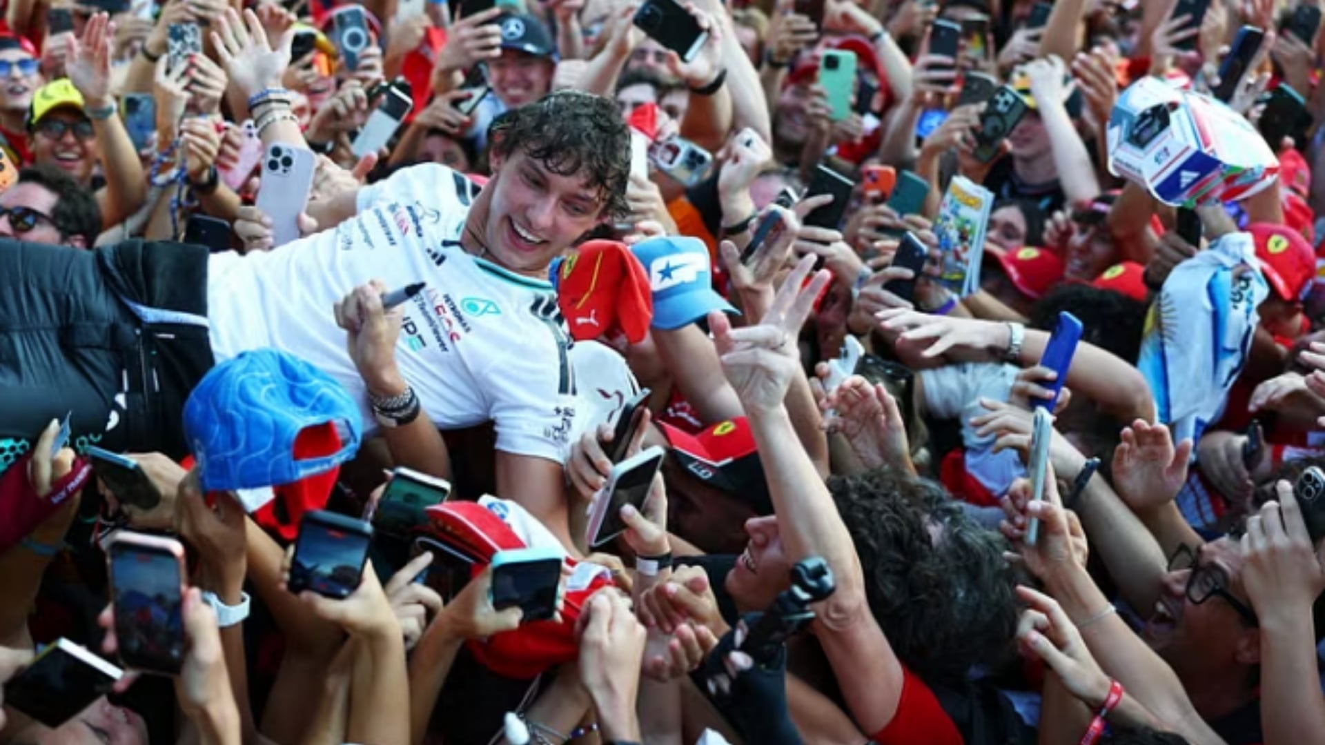 Formula 1  Arritja tjetër e Antonellit  bëri tifozët e Ferrarit të festojnë fitoren e tij në Monza