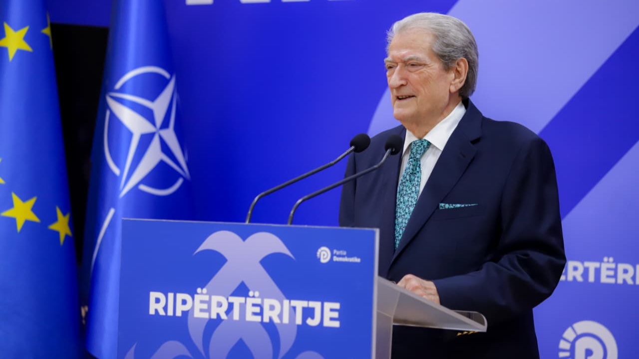 edhe-35-vite-me-pare-edhe-sot-shkova-si-kryetar-i-opozites-berisha-pas-vizites-ne-shba-atehere-kerkuam-mbeshtetje-per-permbysjen-e-diktatures-sot