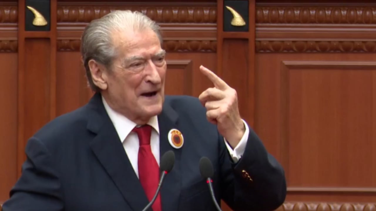 Berisha nga Kuvendi  Parlamenti nuk meriton të ekzistojë as një ditë  lironi menjëherë protestuesit e arrestuar 