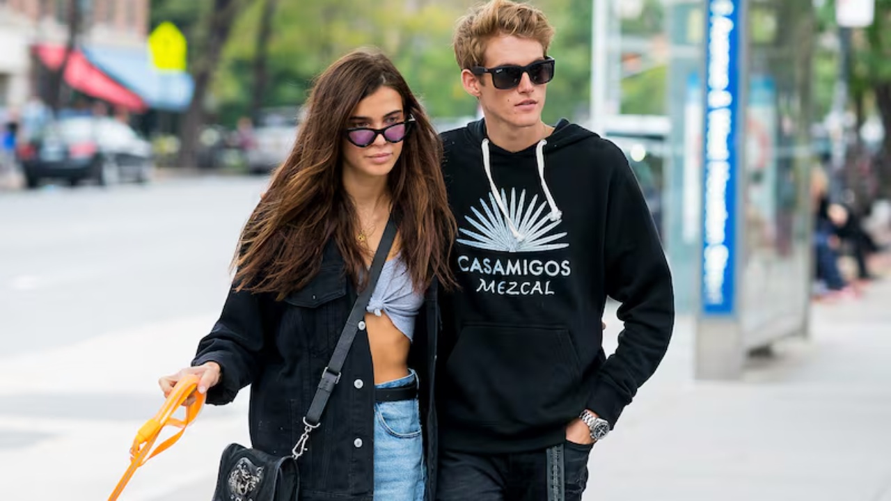 FOTO  Ndërroi jetën në moshën 27 vjeçare  ish e dashura e Presley Gerber prek me postimet  Ti meritoje më shumë 