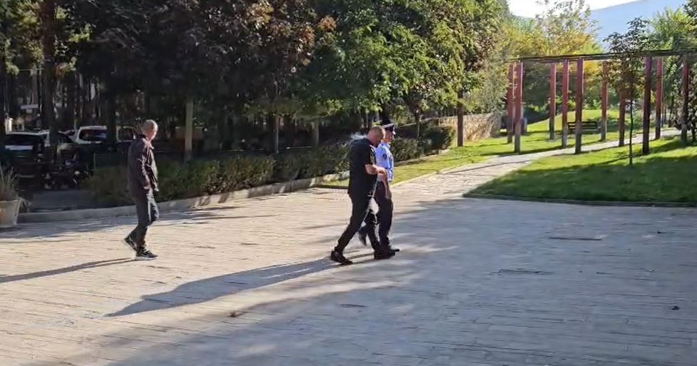 Të akuzuar për vrasje me dashje, dalin sot para Gjykatës së Korçës Denis Meçe dhe Leonidha Guçe