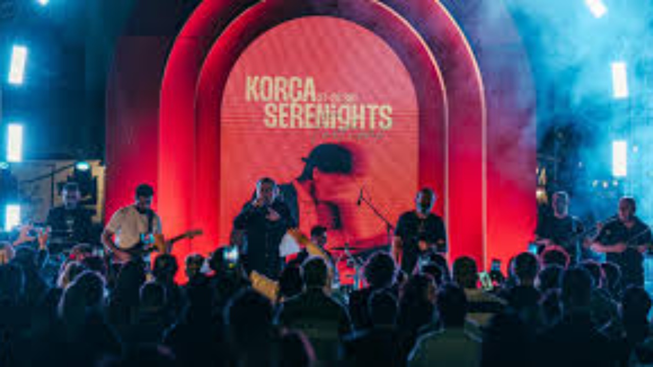 kater-net-me-serenata-ne-korce-serenights-bashkon-brezat-tradita-korcare-vjen-edhe-me-orkestrime-te-reja