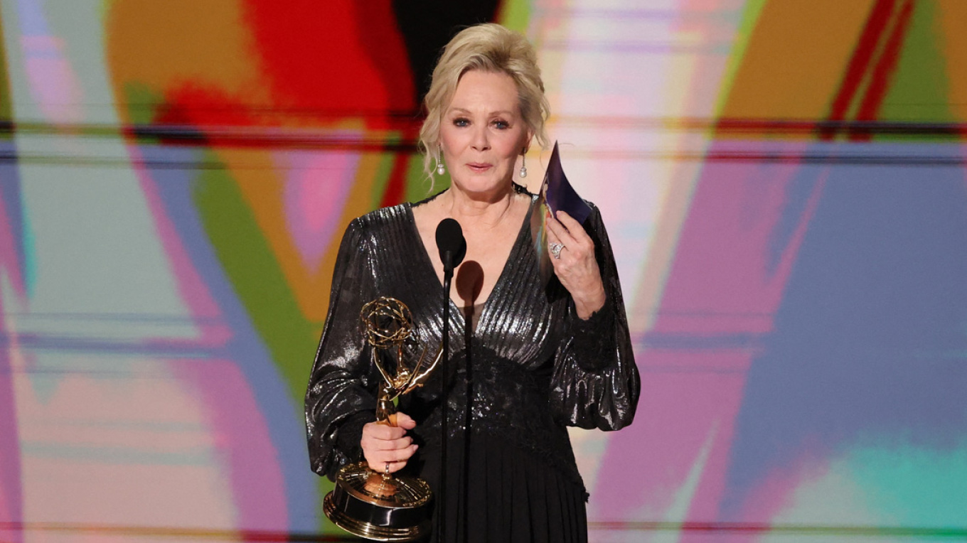 Jean Smart bën histori në Emmy  fiton për të pestin vit radhazi çmimin Aktorja Kryesore më e Mirë