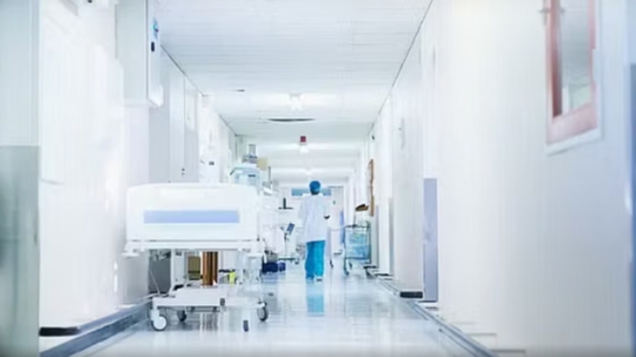 Itali  44 vjeçari shtirej si gjinekolog dhe u kërkonte pacienteve foto e video intime