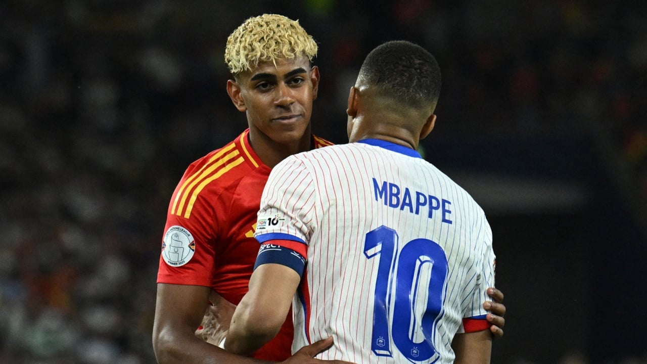 Lufta për Topin e Artë  Lamine Yamal  Unë dhe Mbappe jemi dy më të mirët  por këtë vit mendoj se e meritoj çmimin