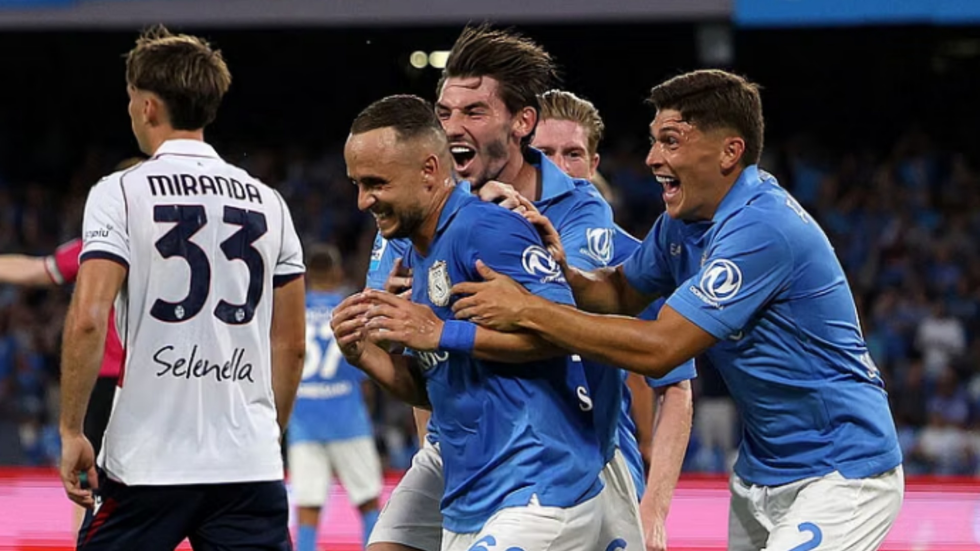 Napoli rigjen buzëqeshjen pas 3 humbjeve radhazi  mposht Bolognan