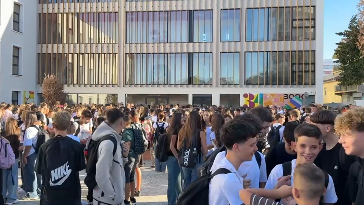 Nis viti i ri shkollor, 25 mijë fëmijë në klasën e parë, 53 shkolla të reja. Shtohen masat për sigurinë