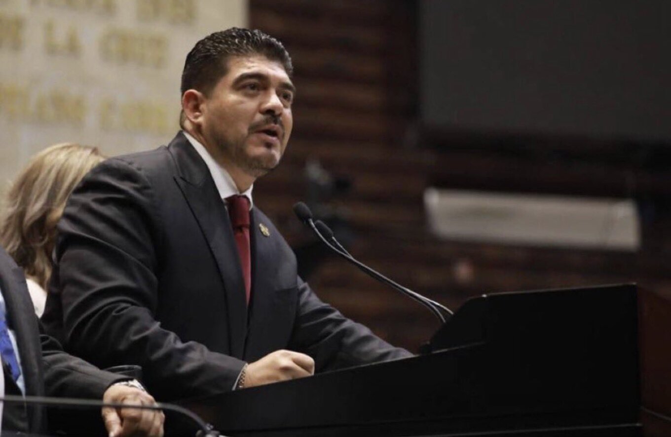 E rëndë në Meksikë, deputeti 42-vjeçar gjendet i vdekur në makinën e tij