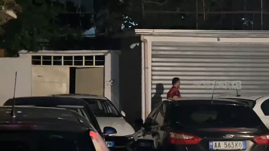 Mësuesit në Shkodër i hodhën tritol në banesë  dyshohet se autorët  paralajmëruan  vëllanë e tij  zbardhen emrat