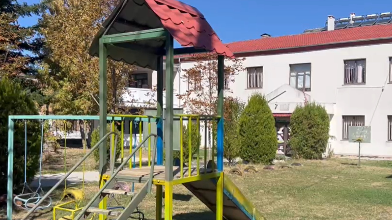 situata-shqetesuese-ne-kopshtin-e-korces-femije-te-tjere-dyshohet-se-kane-shfaqur-simptoma-te-ngjashme