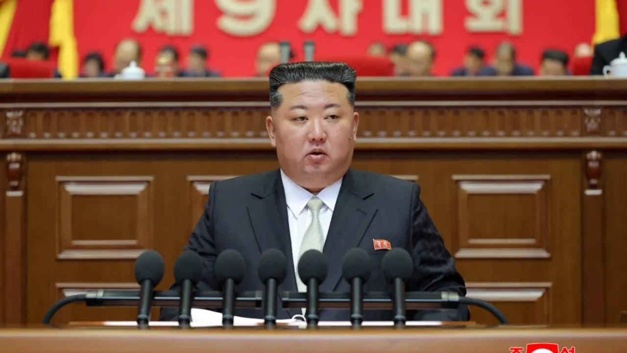 Foto nga burimi: Kim Jong-un në gjendje të rëndë shëndetësore? Raportimet për një hemorragji cerebrale bëjnë xhiron e botës: Mendohet se është dërguar në Kinë
