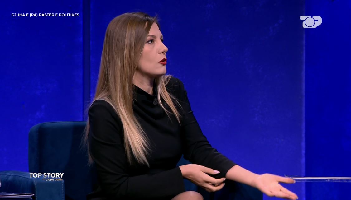 Foto nga burimi: “Top Story”/ “Pasqyra” e Kuvendit, pedagogia e gjuhës shqipe Elsa Skënderi: Politika ka dështuar në forcimin e arsimit, rritet pakënaqësia ndaj politikanëve