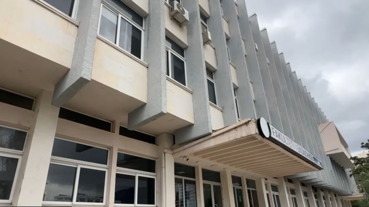  Rrudhet  Universiteti i Vlorës  Matematika  Fizika dhe italishtja në rrezik  rritet interesi i studentëve të huaj