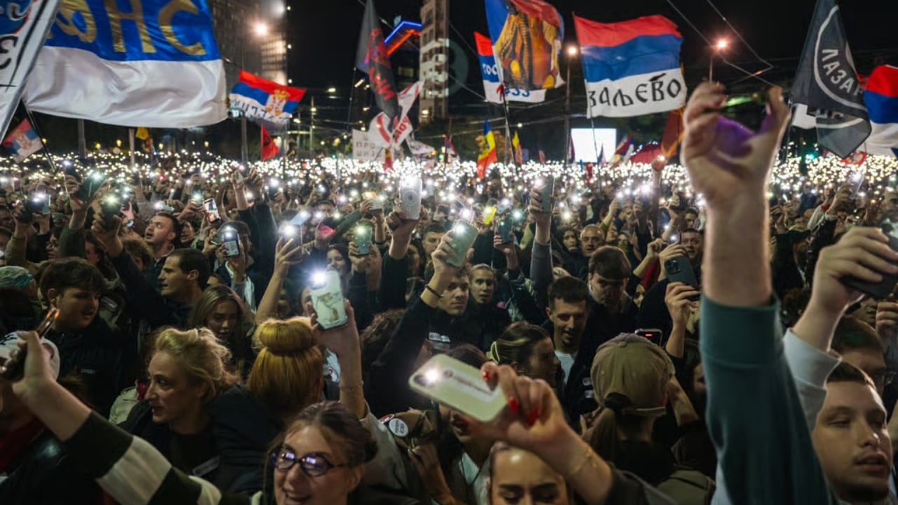 Foto nga burimi: Mirë me SHBA e BE-në, mirë me Rusinë e Kinën, plani i Listës Studentore serbe