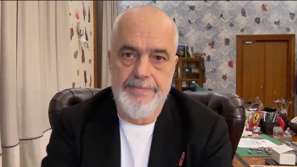  Një dorë e huaj frymëzon dhunën   Protesta  Rama  Studentët janë pengje të  grupit të zjarrit 