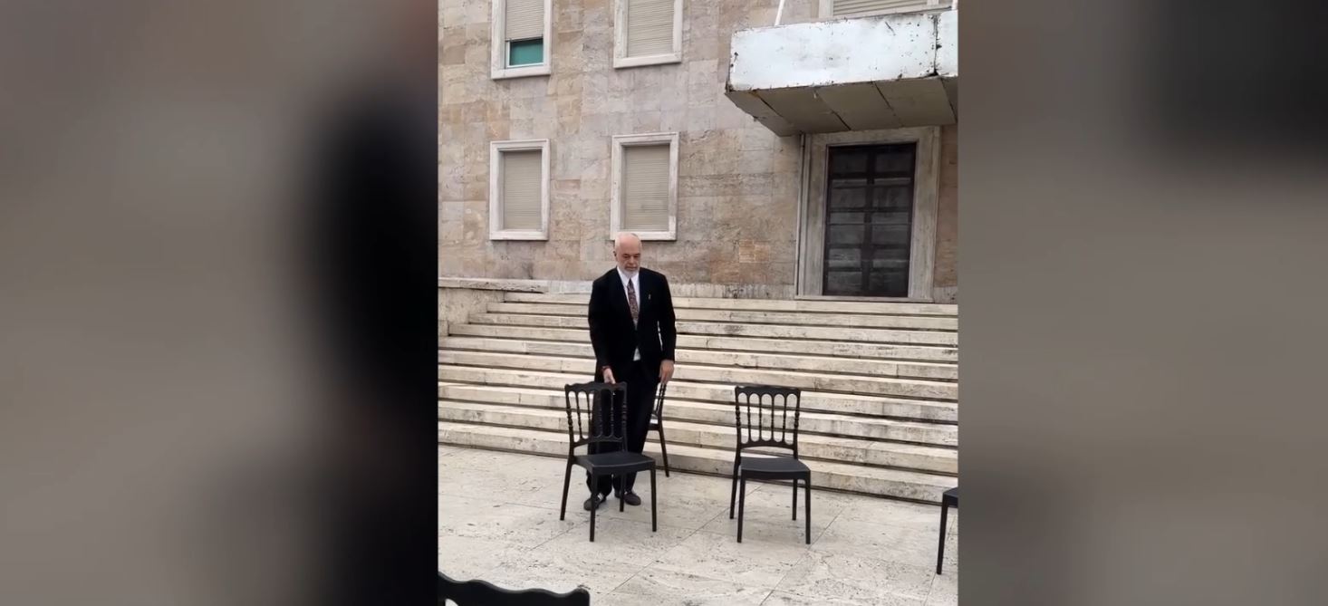  Dialog   kryeministri Rama vendos sërish karriget para Kryeministrisë  Asnjë arsye nuk e justifikon dhunën