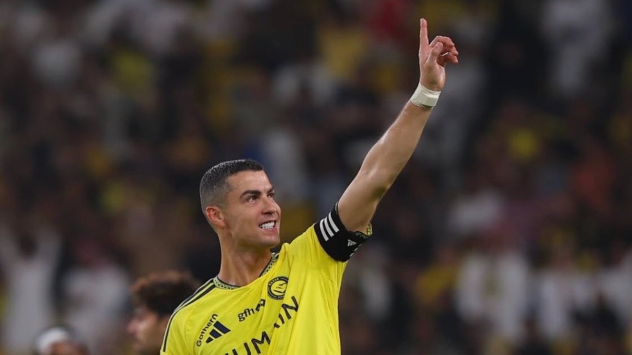 nje-tjeter-gol-per-legjenden-ronaldo-i-afrohet-shifres-qe-do-te-trondiste-historine-e-futbollit