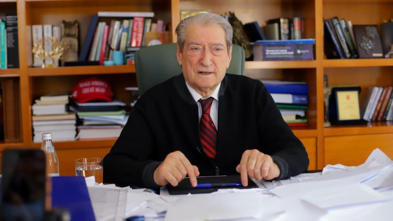  Jam absolutisht kundër prekjes së pronave   Berisha për protestën  Të bashkohemi me ta sepse po shohim çdo ditë skenat më horror
