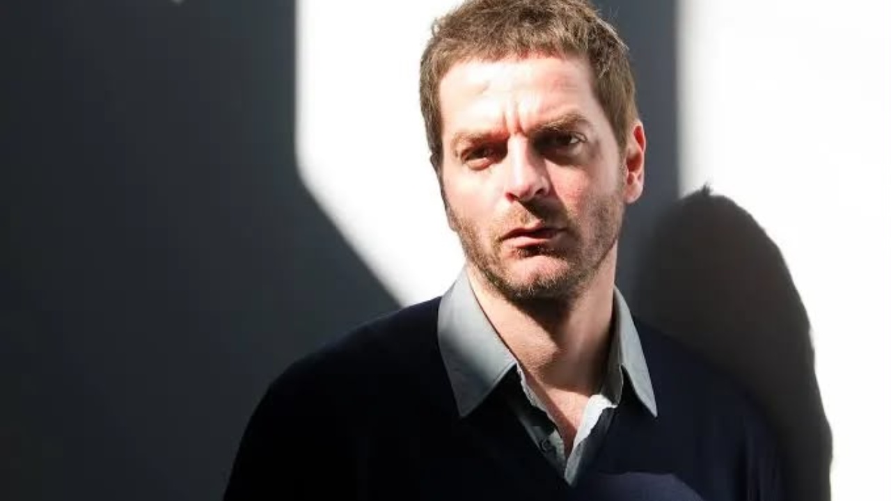 Anri Sala sjell  Zëri i tretë   një dialog mbi artin  kujtesën dhe rolin e intelektualit në shoqëri