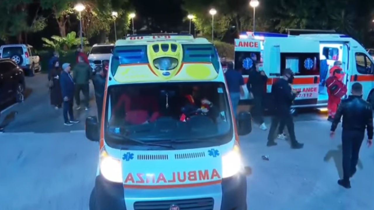 Tirana në kaos nga protesta e dhunshme, Ministria e Shëndetësisë: 28 të lënduar në total, 19 policë, 1 gazetar, 4 protestues dhe 4 kalimtarë