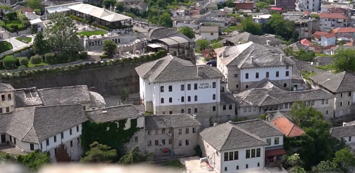 Ndryshon ligji për turizmin/ Qiratë ditore regjistrim në e-Albania, rregulla dhe për agjencitë turistike dhe vrojtuesit e plazheve