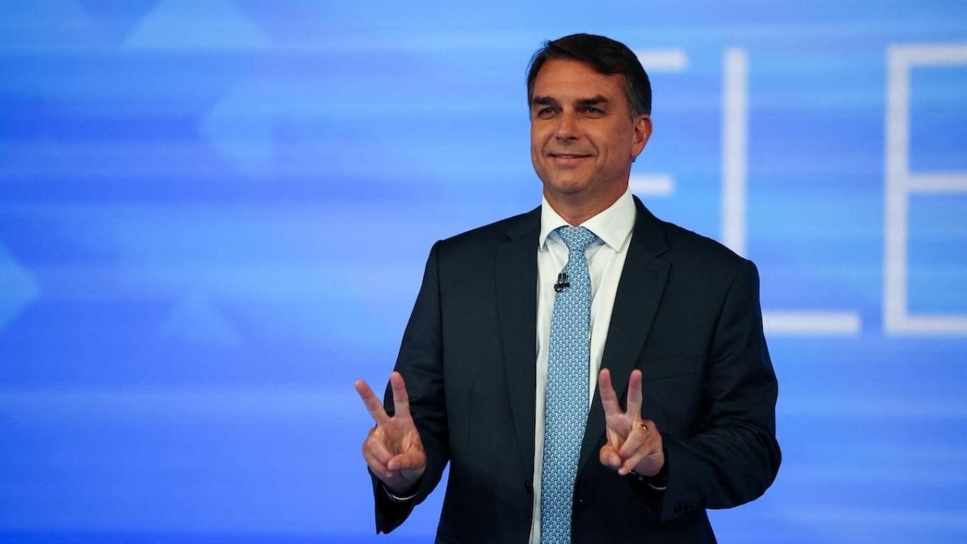 Brazili sot në zgjedhje presidenciale  sondazhet favorizojnë Flavio Bolsonaron me 51   kundrejt Lulës me 49 