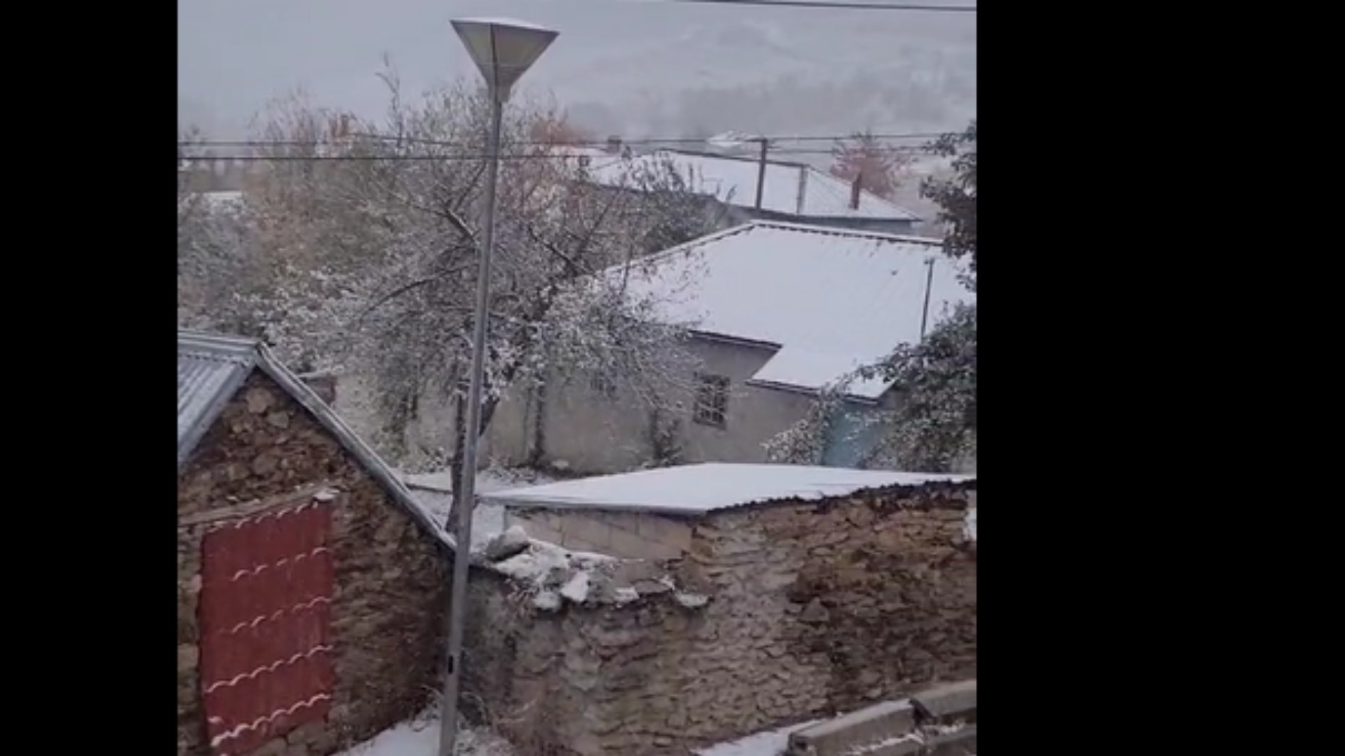 Foto nga burimi: Ulen ndjeshëm temperaturat në zonat malore të Kukësit, reshjet e shiut ia lënë vendin borës
