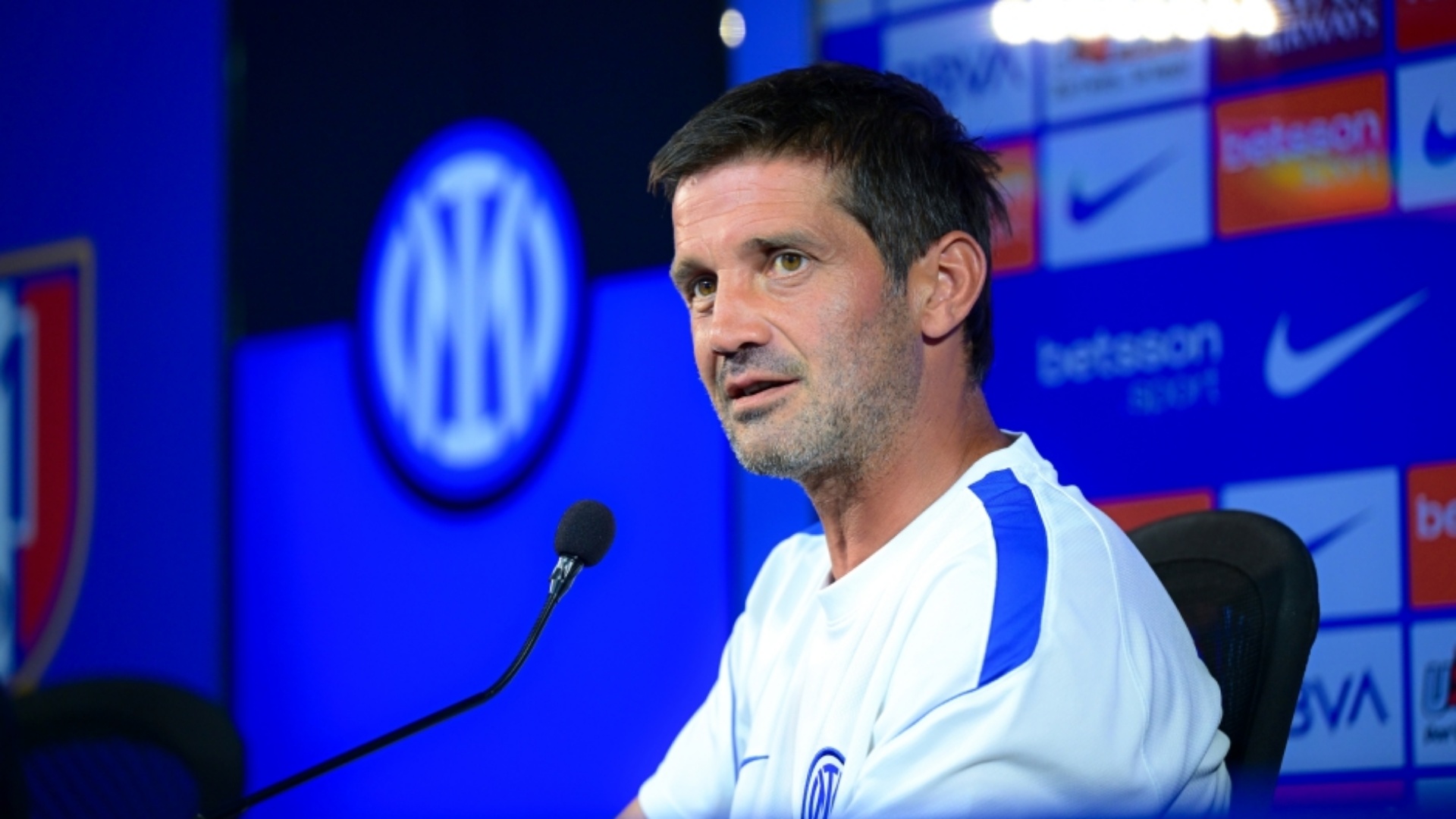 Foto nga burimi: Drejt Inter-Shakhtar, Chivu: Nuk jemi perfektë, duket sikur kemi detyrimin që të fitojmë ne dhe jo të tjerët