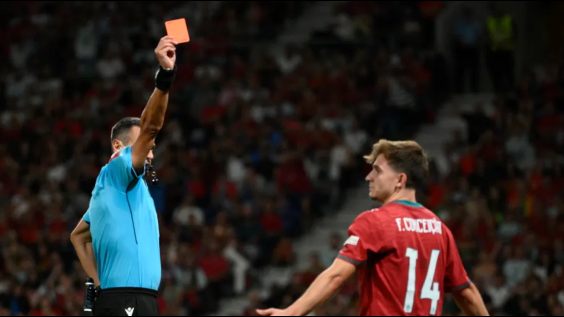  Fyerje ndaj arbitrit   UEFA jep sanksionin ndaj sulmuesit portugez të Juventusit